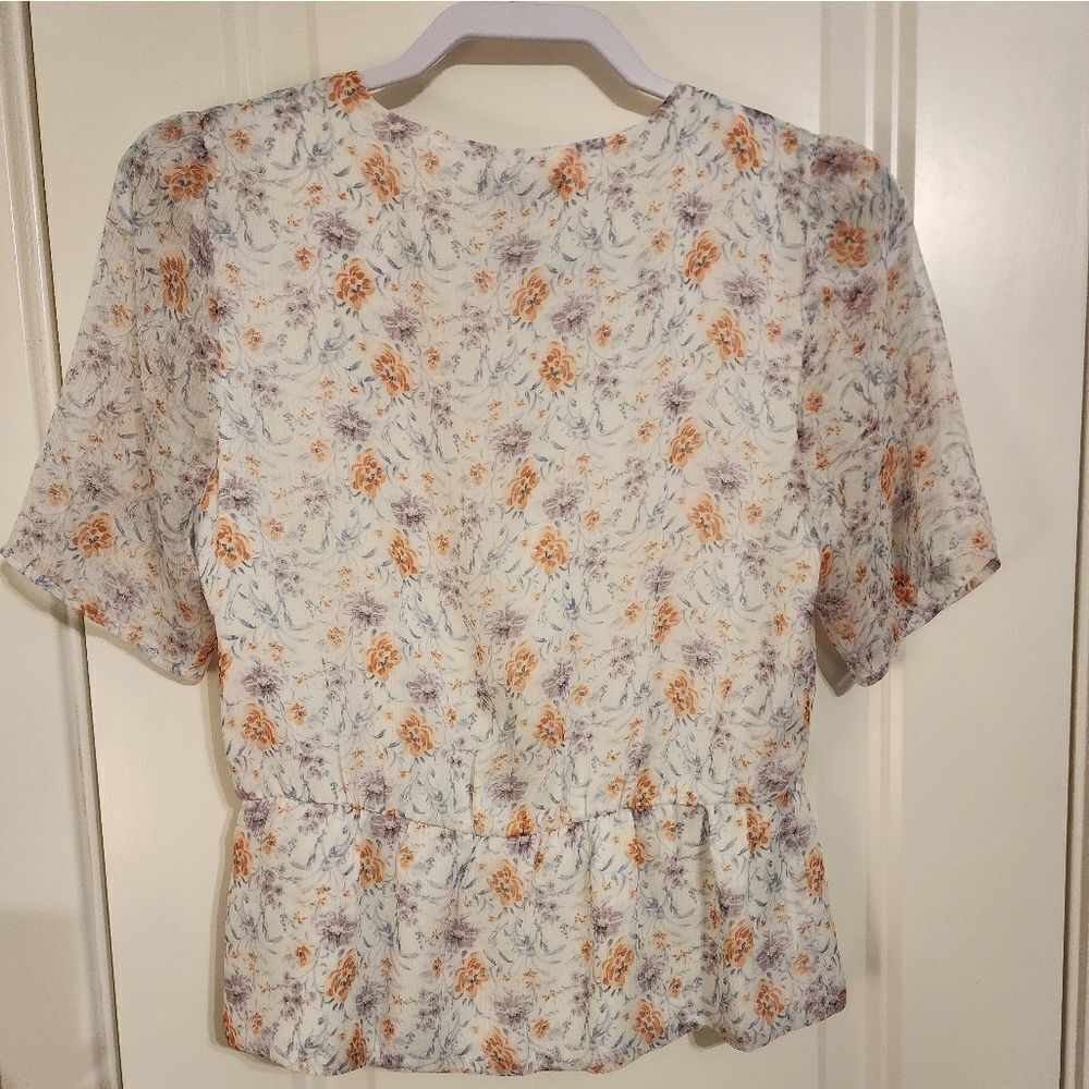 1. State Blouse - Picture 5 of 5